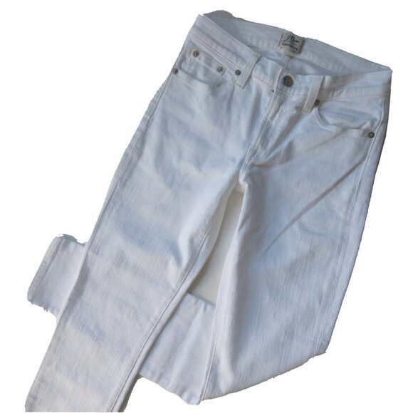 NWT J.Crew 8" Toothpick in White Stretch Skinny Ankle Jeans 24 $115 - Picture 2 of 3